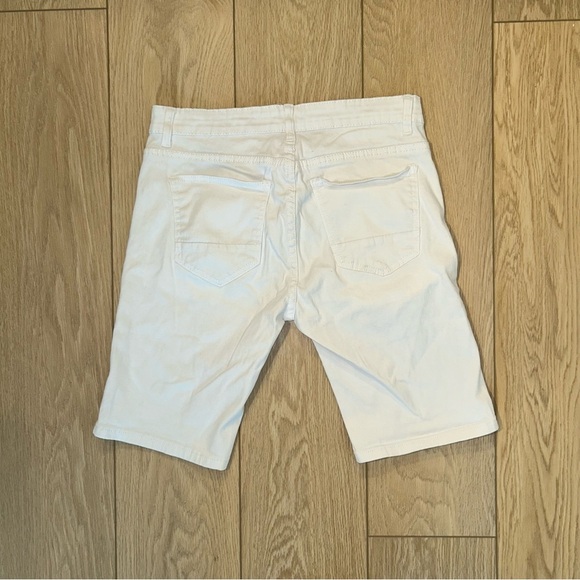 Pacific Blue Jean Shorts Size 32 - Picture 2 of 2